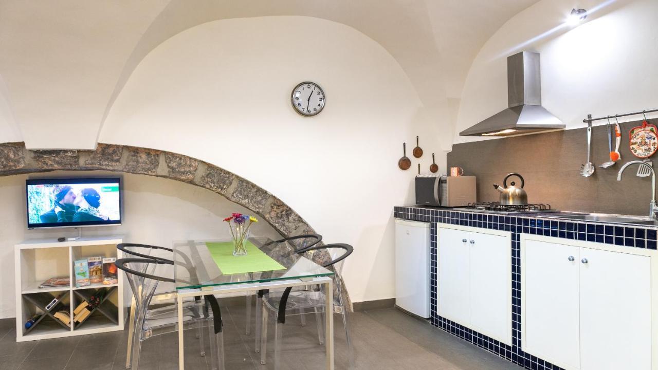 The House Apartment *